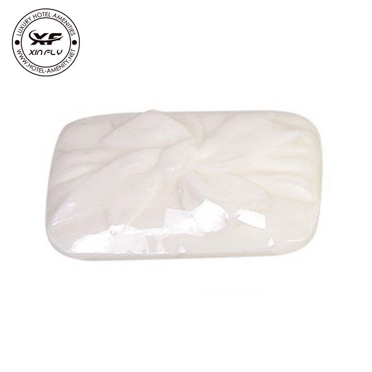 Savon de bain blanc