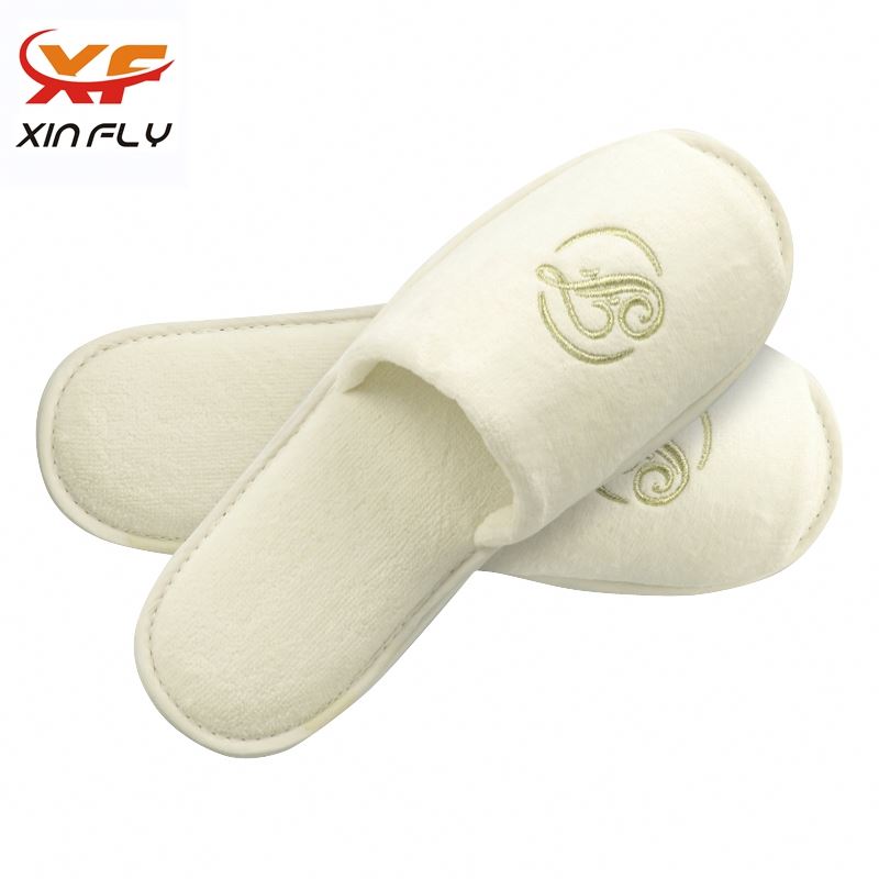 Sample freely Open toe hotel slipper sale with OEM LOGO