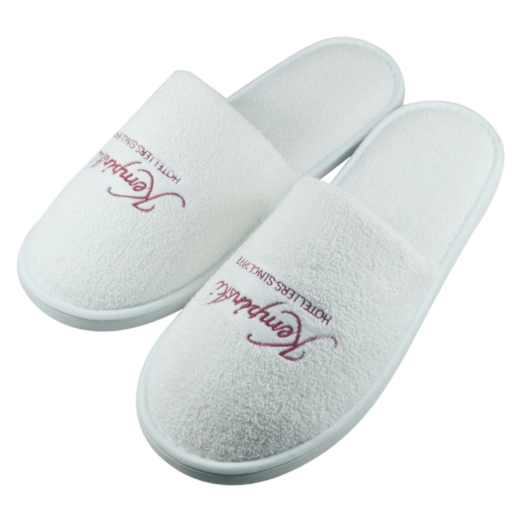 Soft Silver Velveteen Hotel slipper